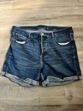 Old Navy Classic Denim Roll-Cuff Shorts - size: 18